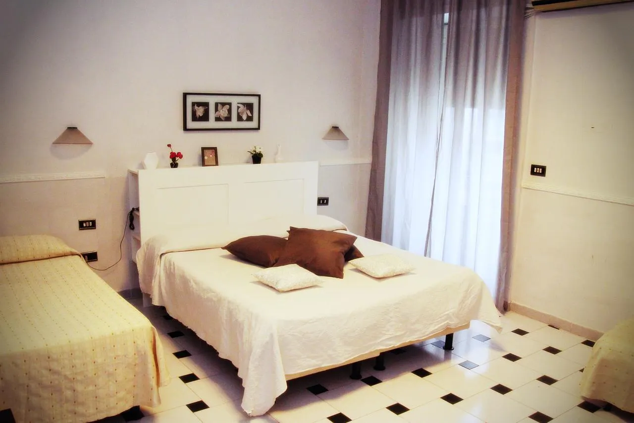 Luna Rossa - rooms