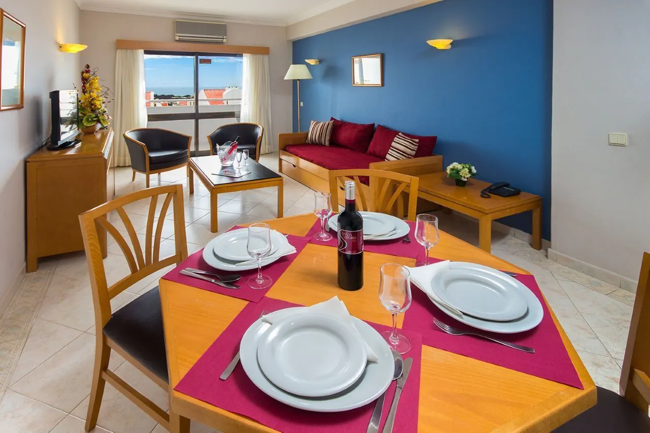 Paladim & Alagoa Mar Aparthotels - foodAndBeverage