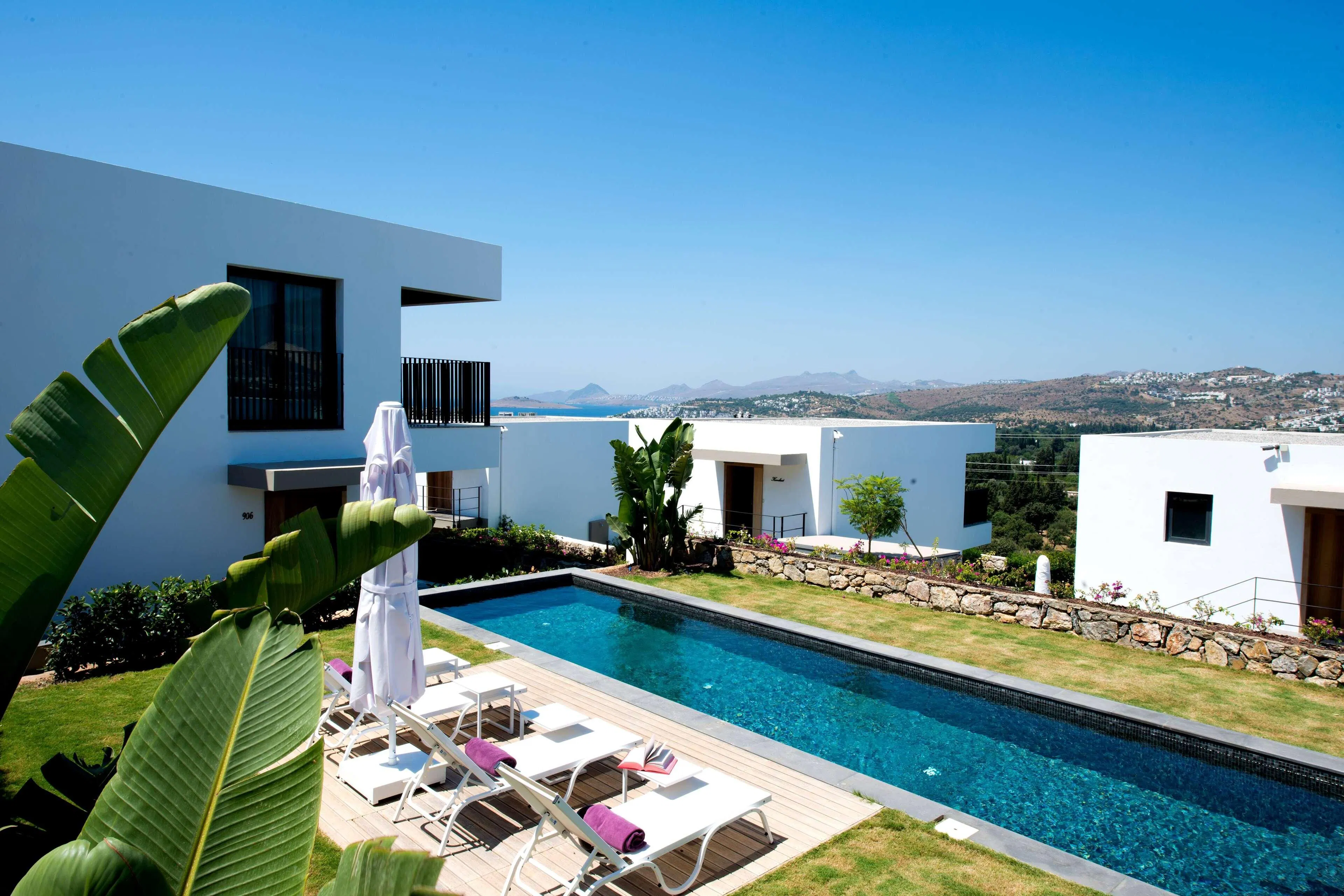 Ramada Resort Bodrum - pool