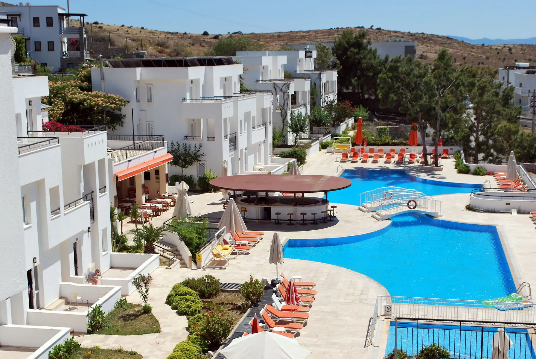 Ayaz Suites - pool