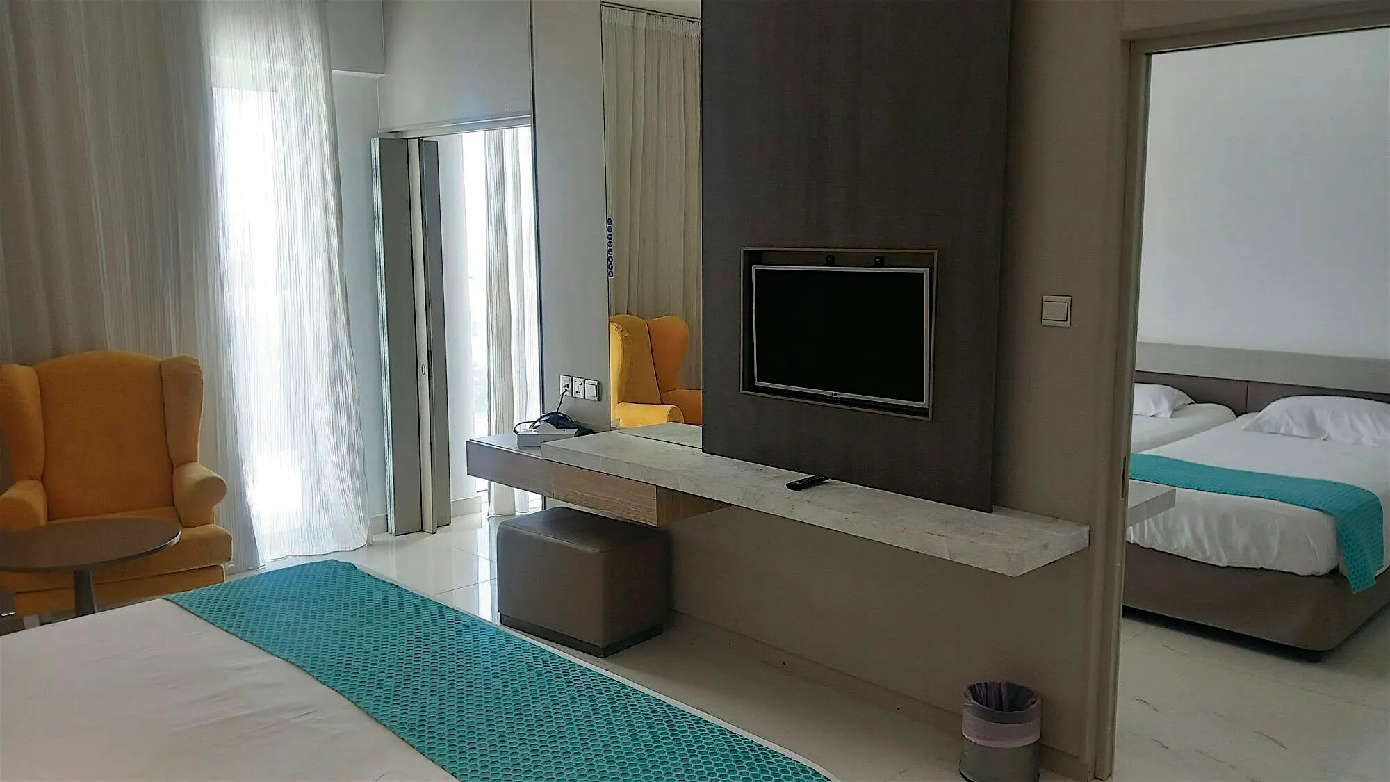 King Evelthon Beach Hotel and Resort - rooms