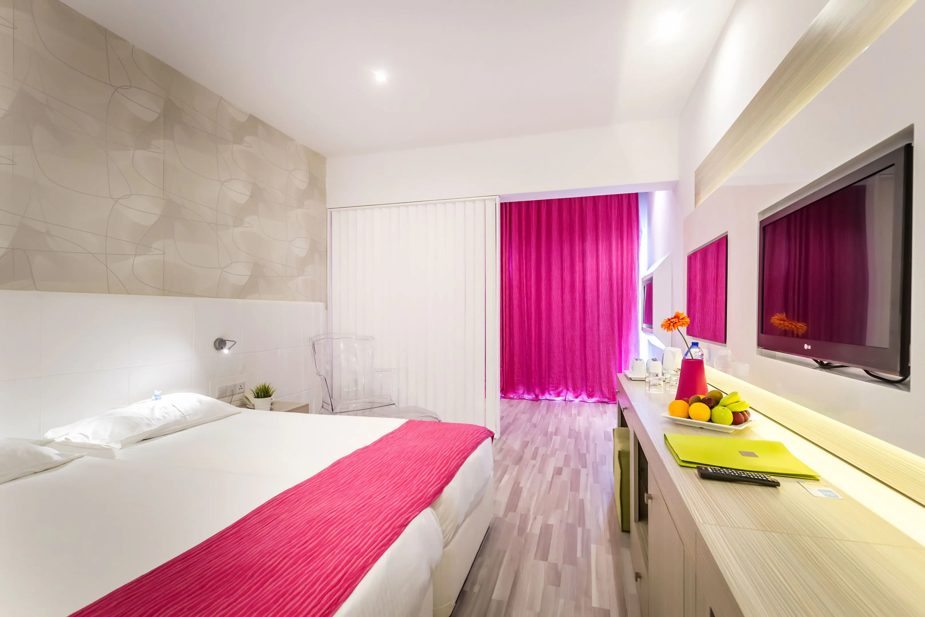 Margadina Lounge Hotel - rooms