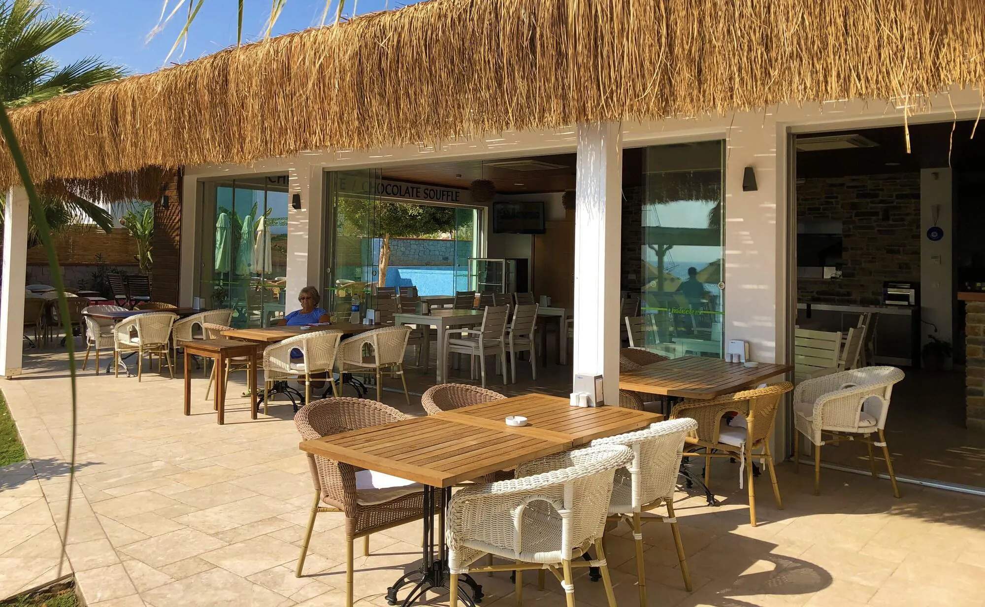 Zest Exclusive Hotel & Spa - foodAndBeverage