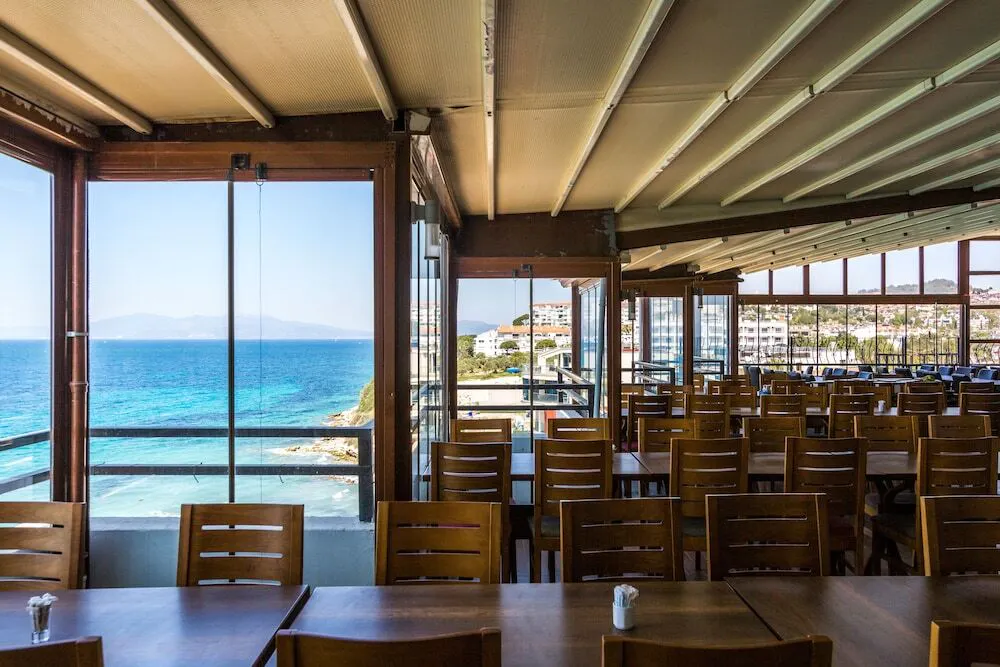 Sunday Beach Hotel - foodAndBeverage