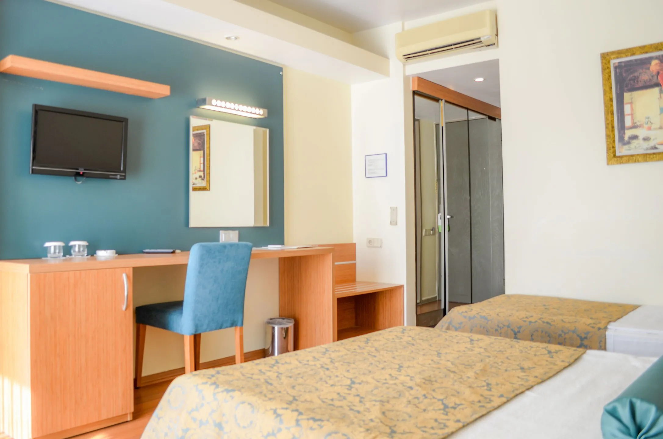 Ambrosia Hotel - rooms