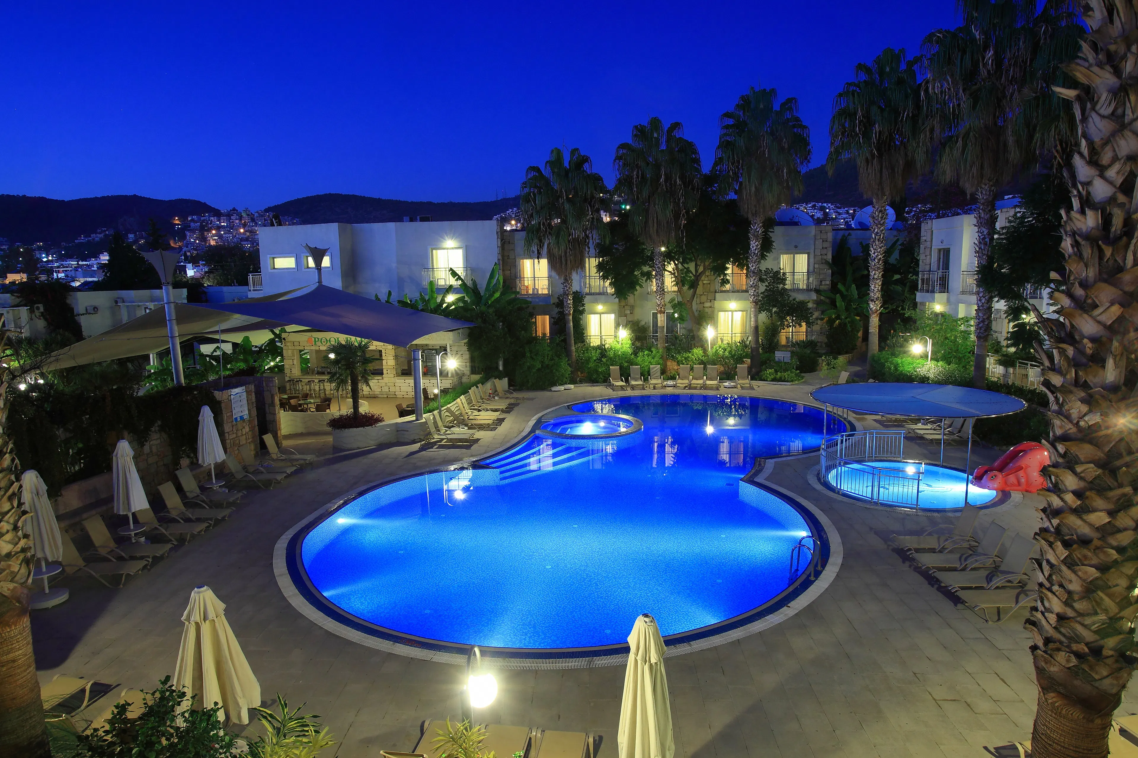Mandarin Resort - pool