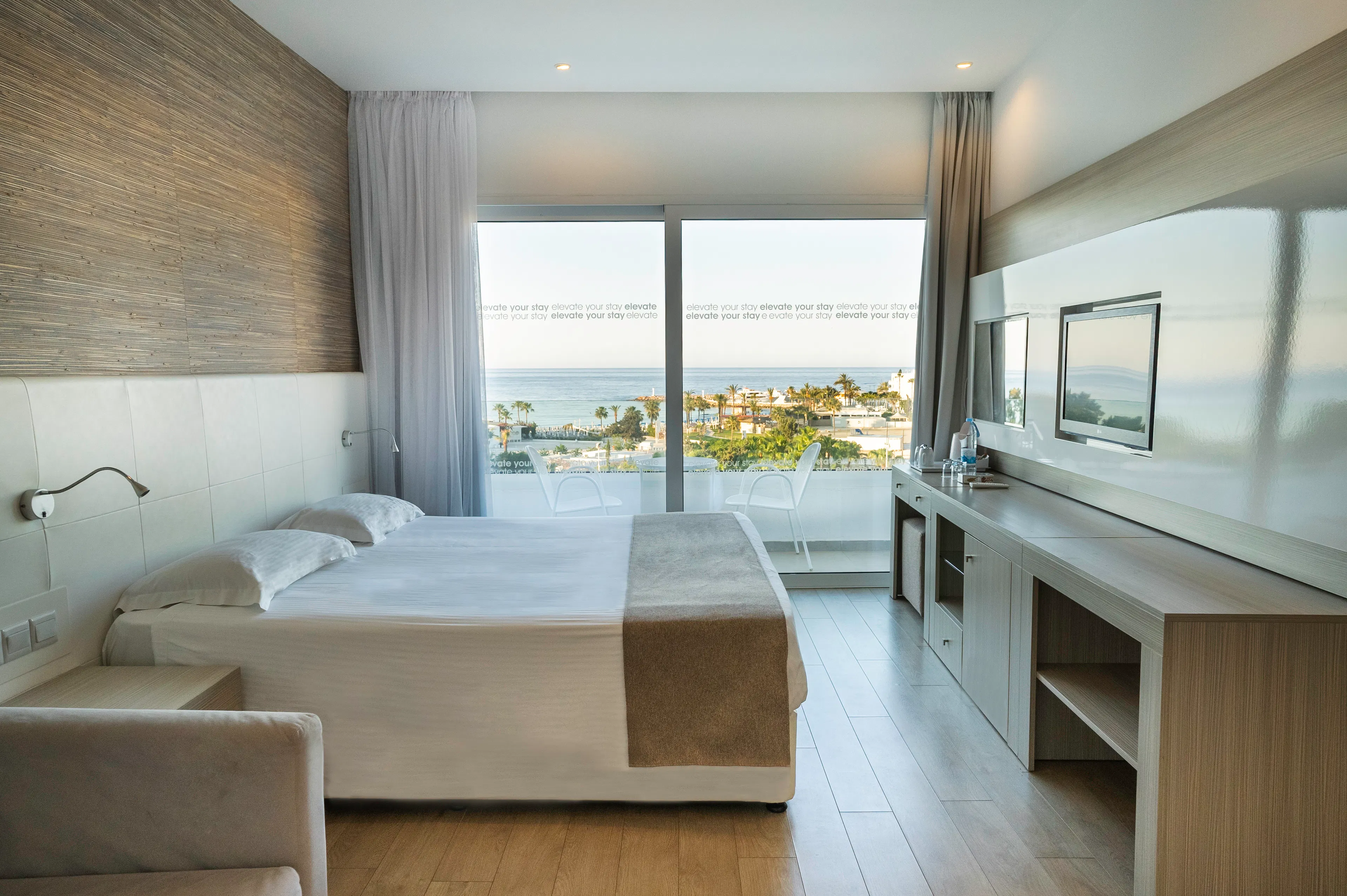 Standard Room (LateralSeaView, Balcony Or Terrace)